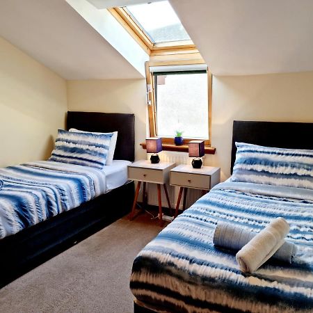Stylish 2 Bedroom - 2 Miles Inverness City Centre Extérieur photo