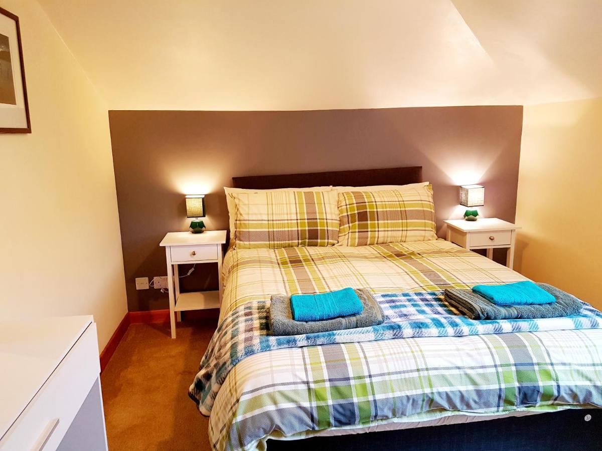 Stylish 2 Bedroom - 2 Miles Inverness City Centre Extérieur photo