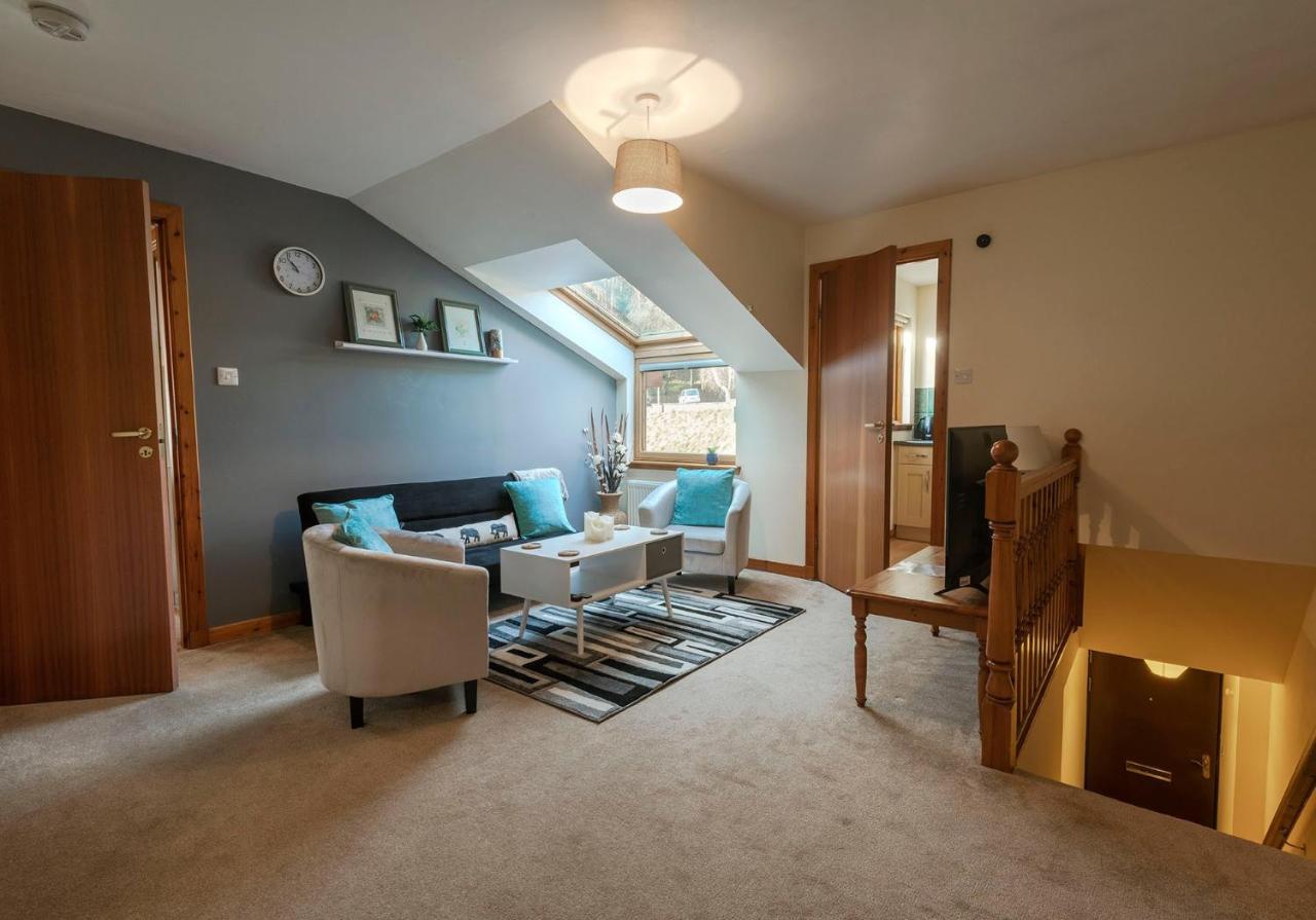 Stylish 2 Bedroom - 2 Miles Inverness City Centre Extérieur photo
