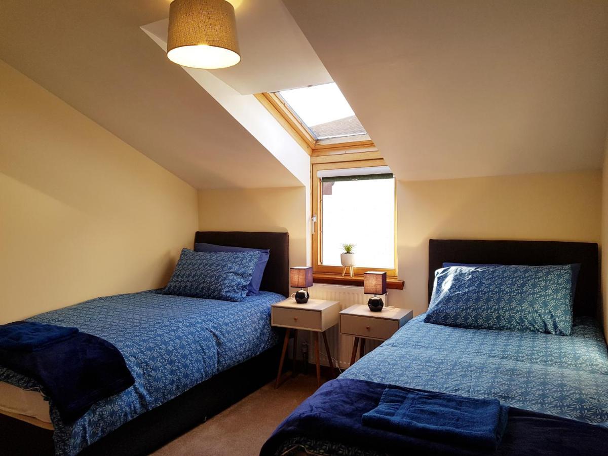 Stylish 2 Bedroom - 2 Miles Inverness City Centre Extérieur photo